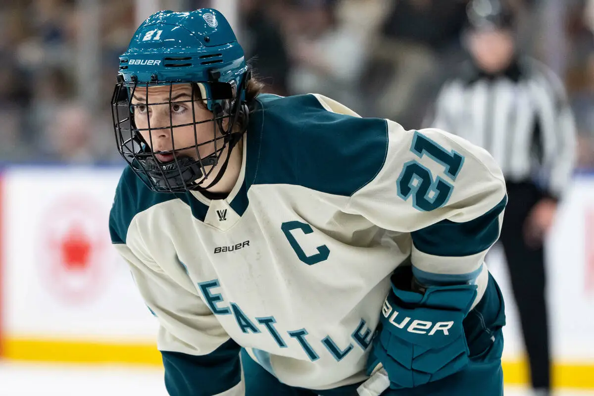 Knight heading to Detroit in PWHL sign-and-trade with Las Vegas