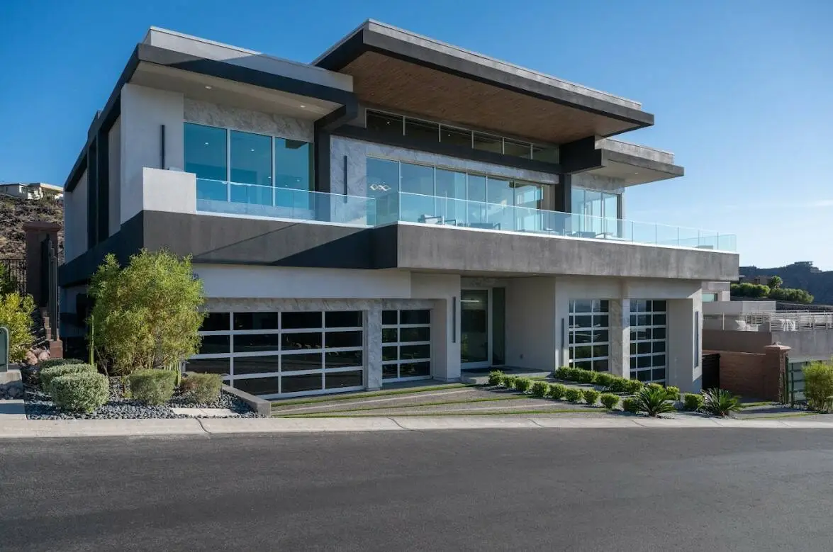 30-car garage home hits Las Vegas Valley market
