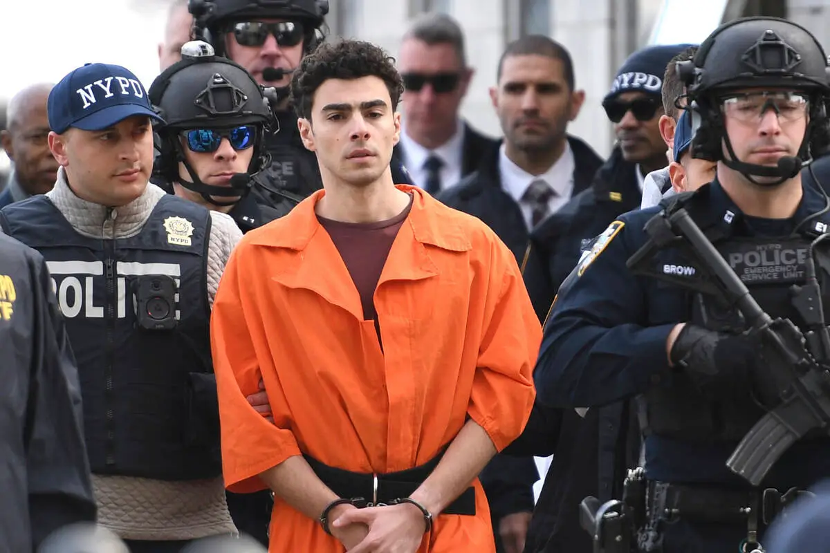 EDITORIAL: Leftist ‘martyr’ now tries to save his own rear
