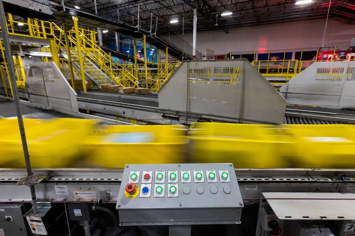 How Henderson Amazon facility prepares for one of the busiest times of the year
