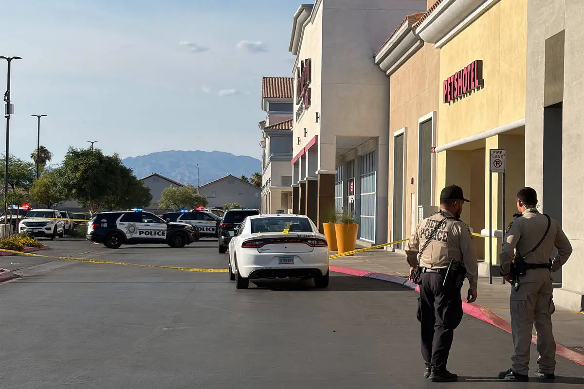 Police investigate deadly shooting at northwest valley shopping center