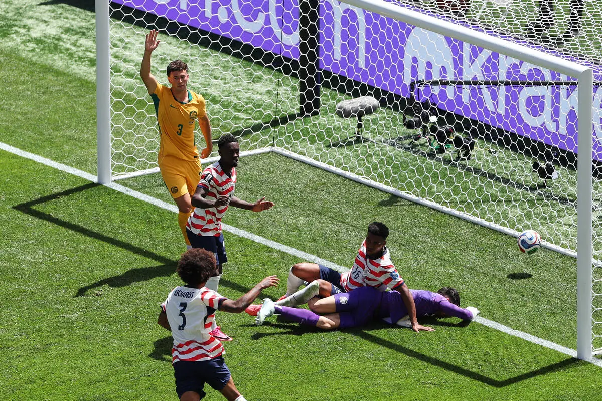 US beats Australia 2-0 to advance to World Cup knockout round