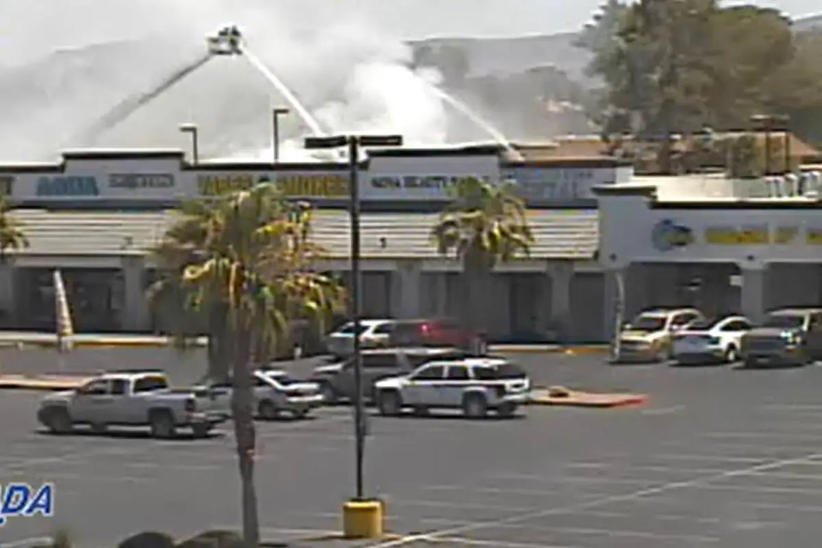 Fire crews respond to blaze in southeast valley