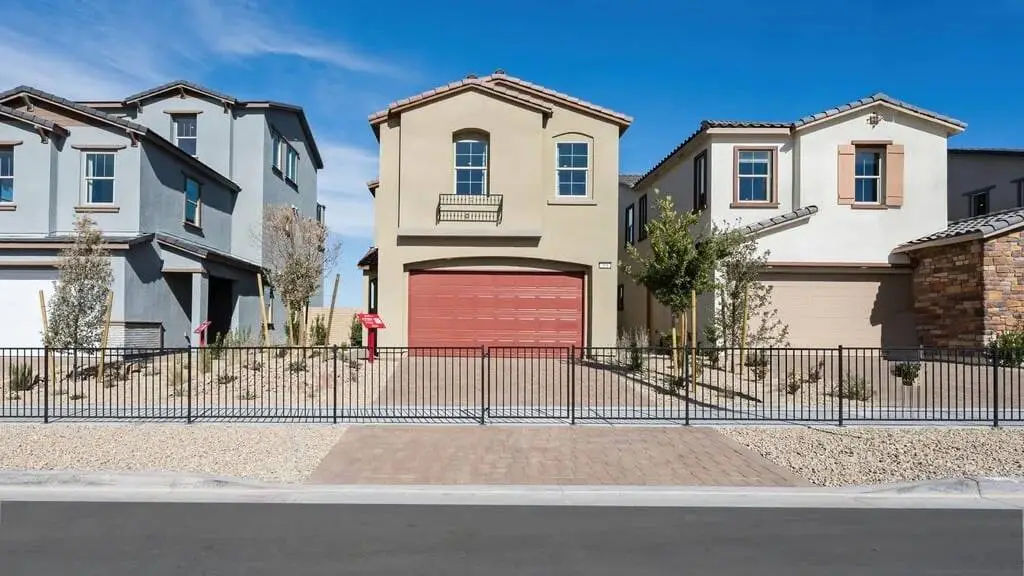 From contract to keys, Cadence offers quick-move-in homes
