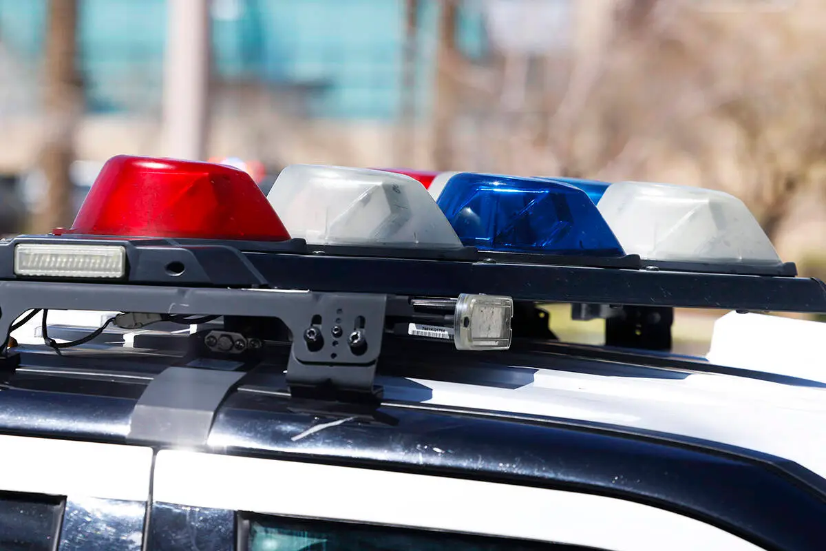 Metro officer injured after traffic stop crash in western Las Vegas Valley