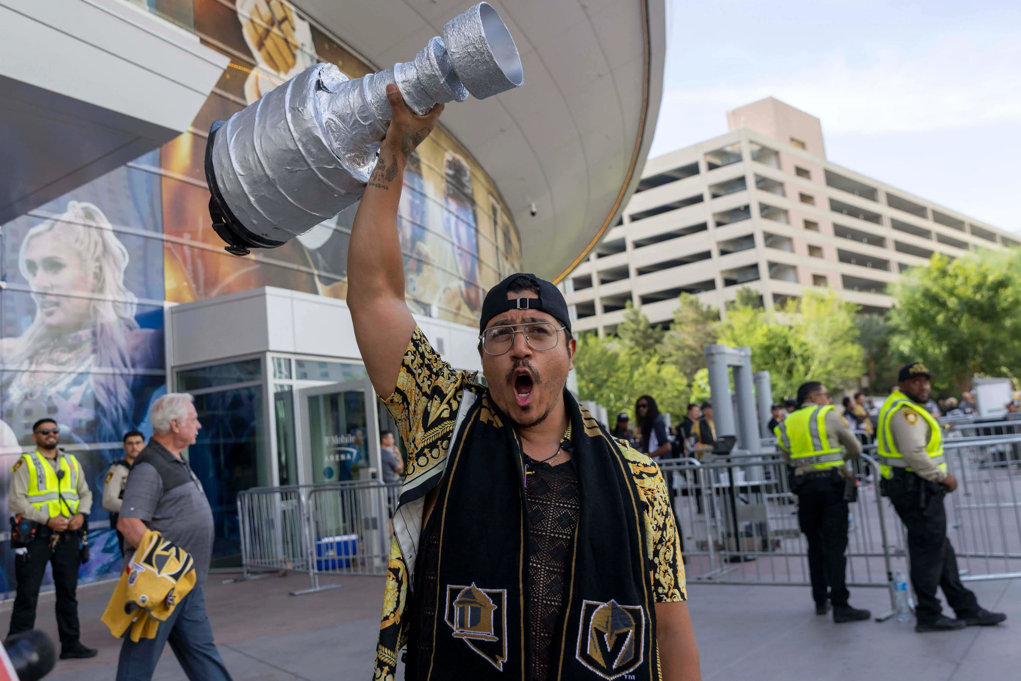 WATCH LIVE: Golden Knights vs. Hurricanes Stanley Cup Final Game 3 preview