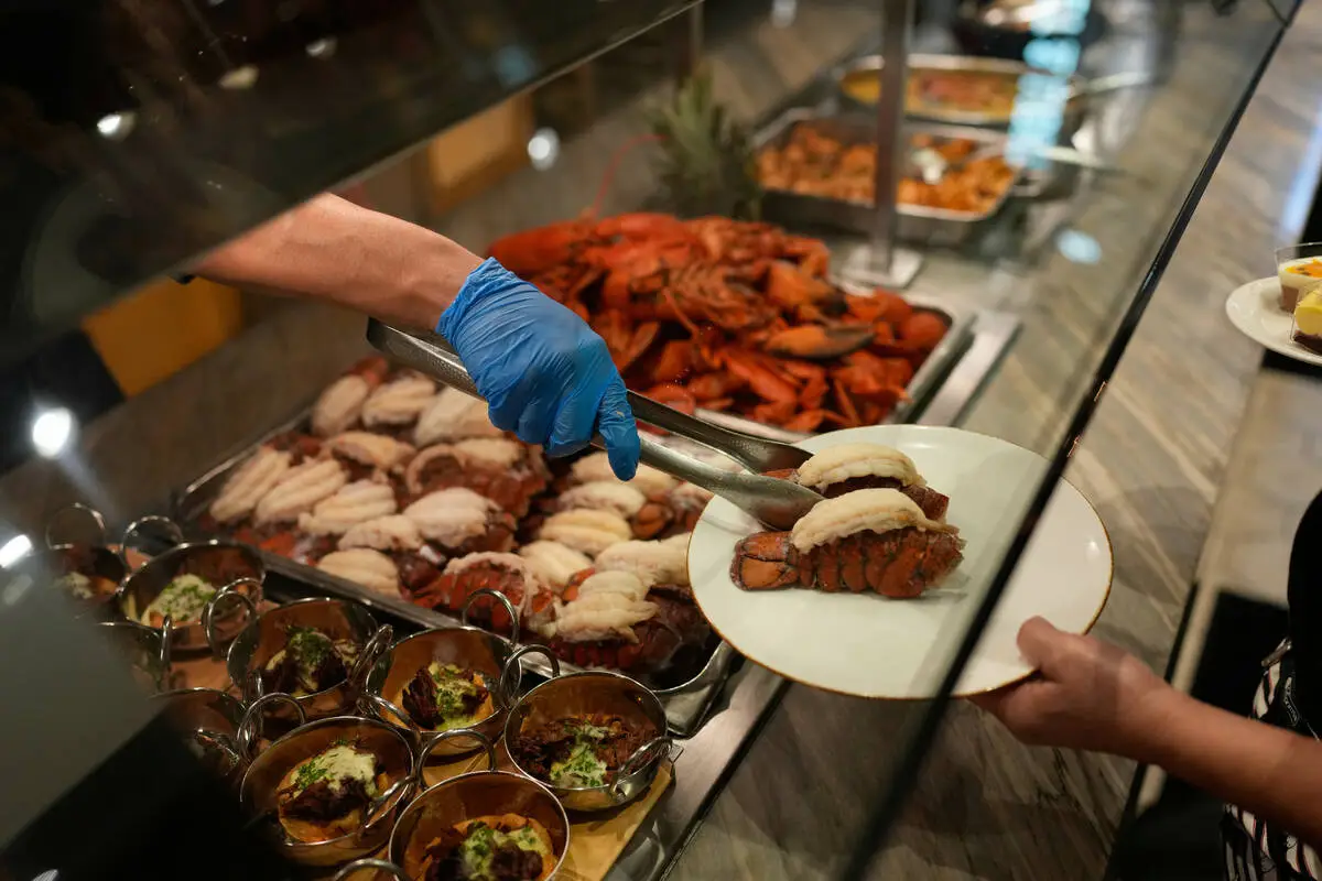 After helping the US win the Cold War, the all-you-can-eat buffet is fading in Vegas and beyond