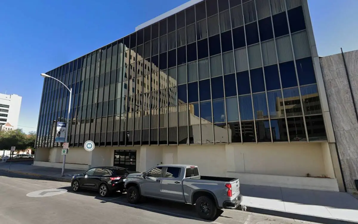 Clark County public defenders evacuated after letter asserts building contamination