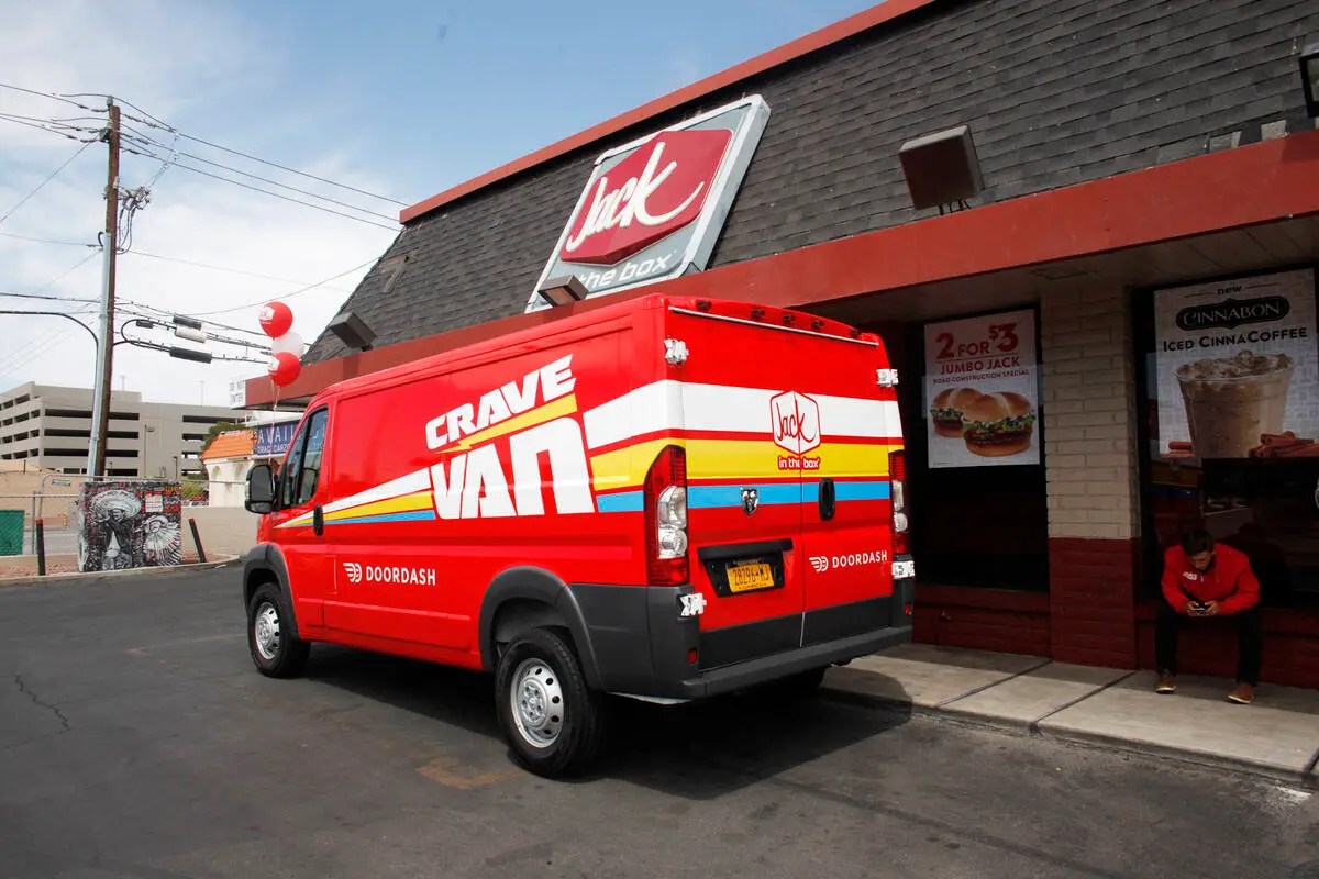 McDonald’s and Burger King rival shuttering 100s of restaurants