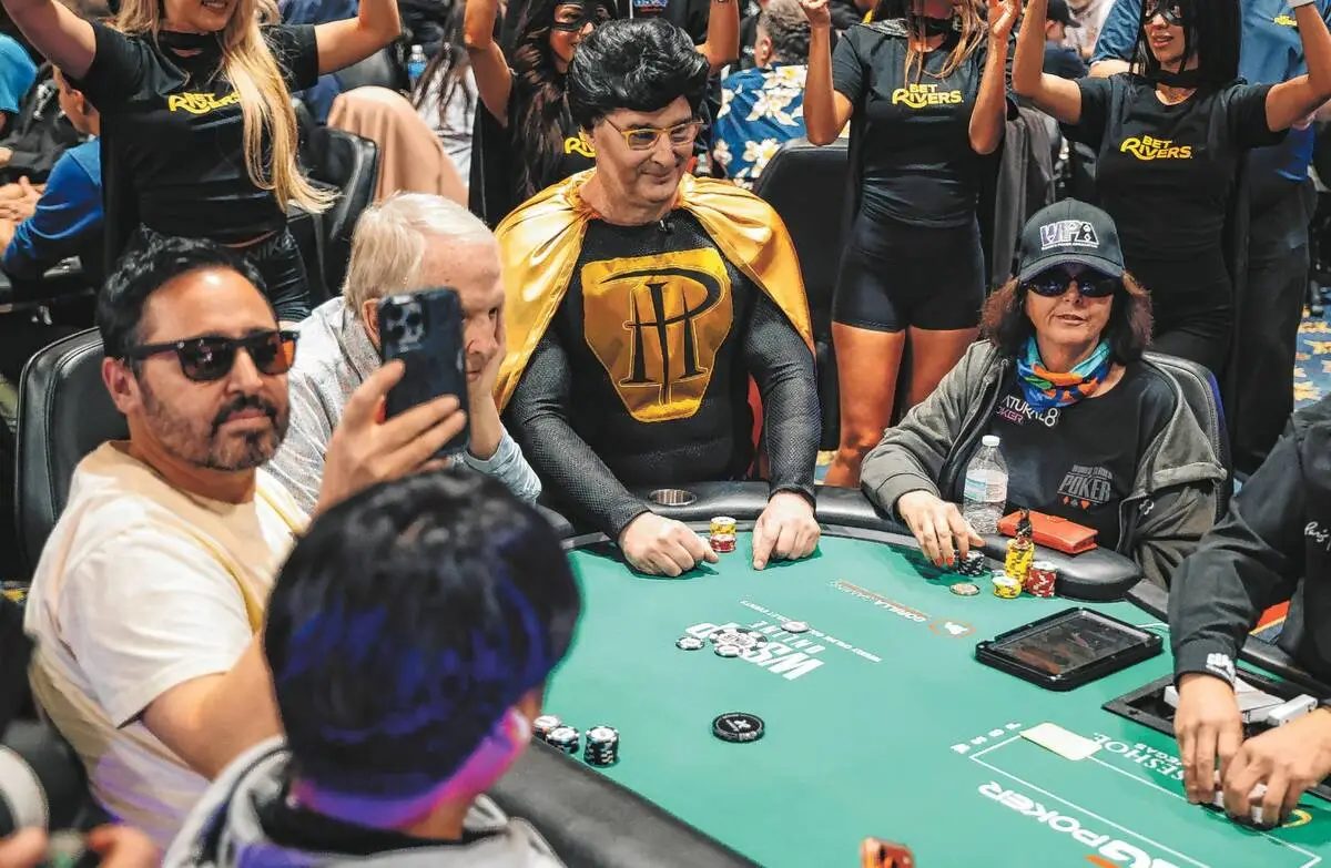‘Poker Brat’ on right side of exciting hand at WSOP Main Event — WATCH