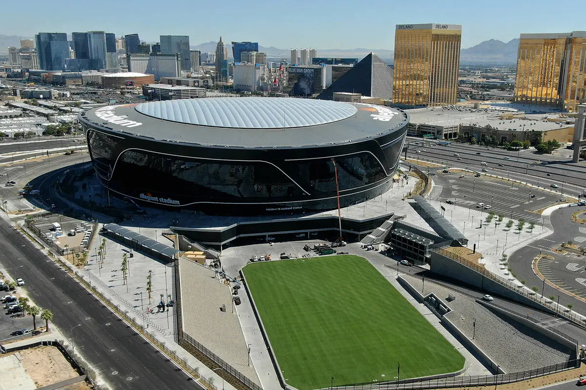 Raiders owner prioritizes grass at Allegiant Stadium amid World Cup turf wars
