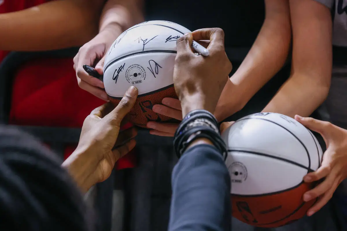 NBA Summer League: Day 9 scores, stars of the day, faces in the crowd