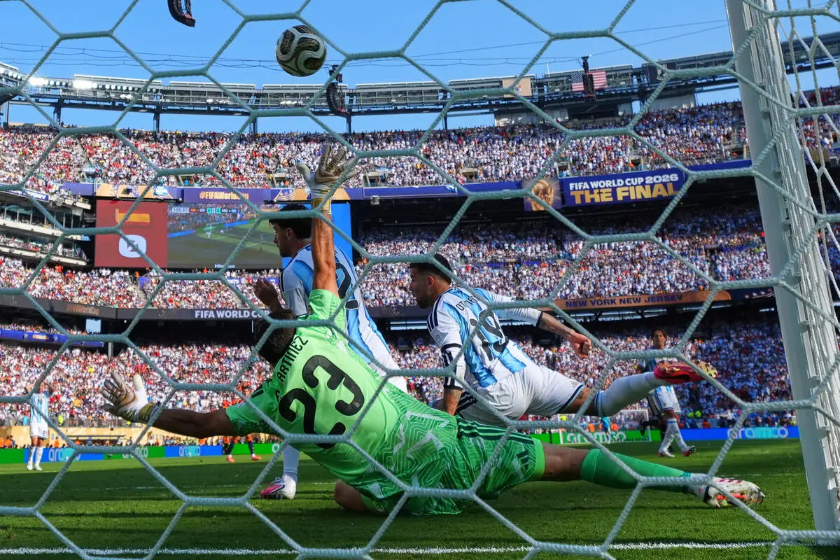 Spain scores in stoppage time, beats Argentina 1-0 to win World Cup