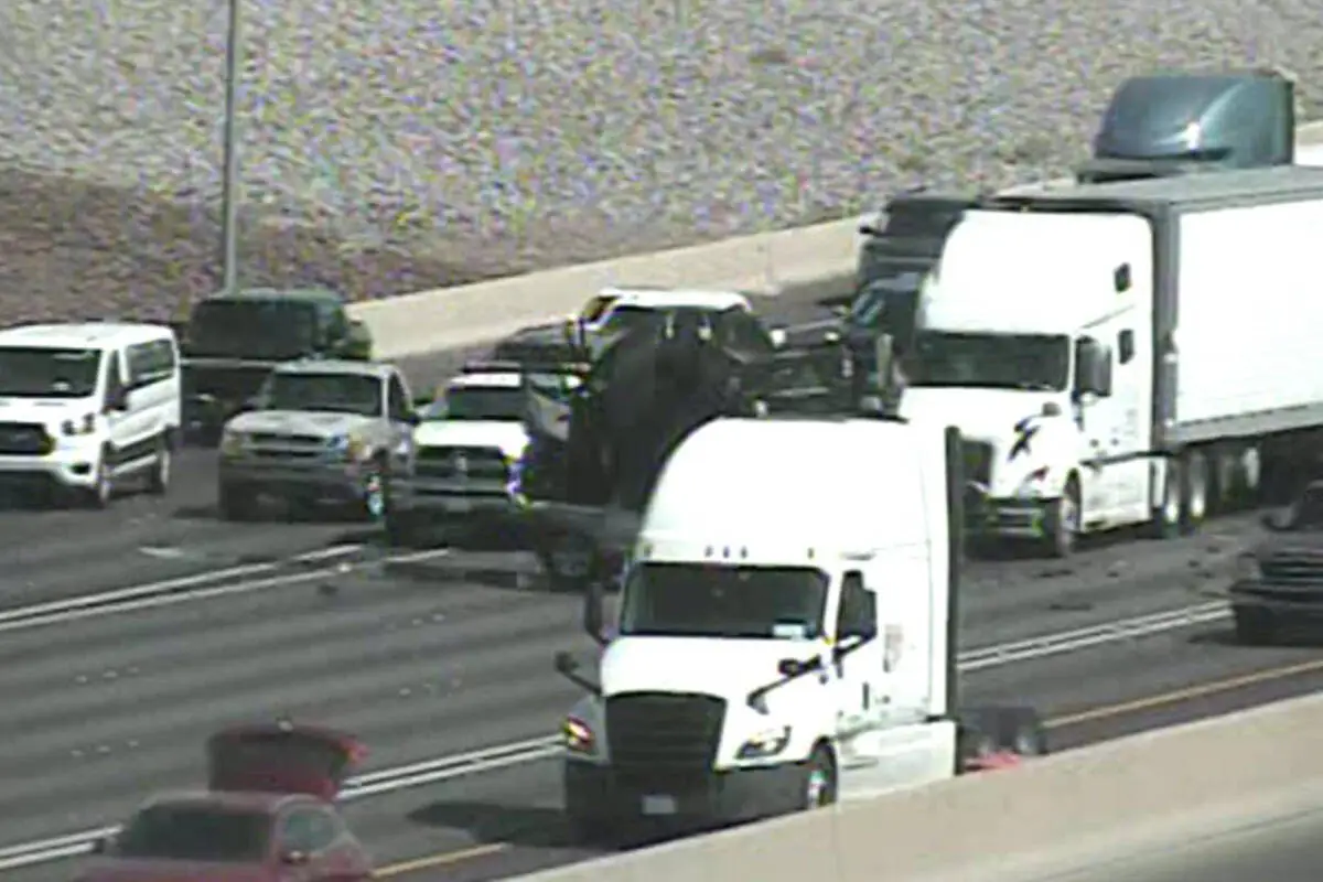 2 hospitalized after 8-vehicle crash on Las Vegas freeway