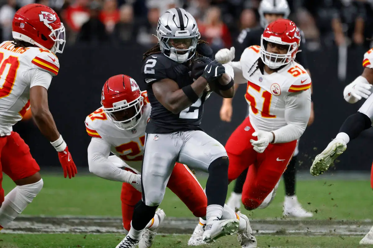 Raiders prediction: 53-man roster projection, pre-training camp edition