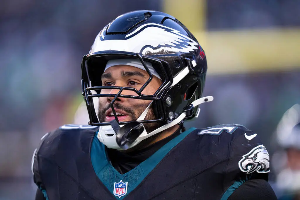 Raiders add defensive end, linebacker, receiver with camp set to start