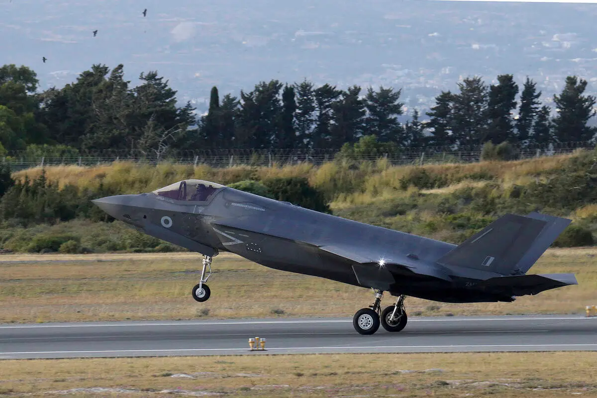 Marine Corps says F-35B stealth fighter crashed in California, pilot ejected