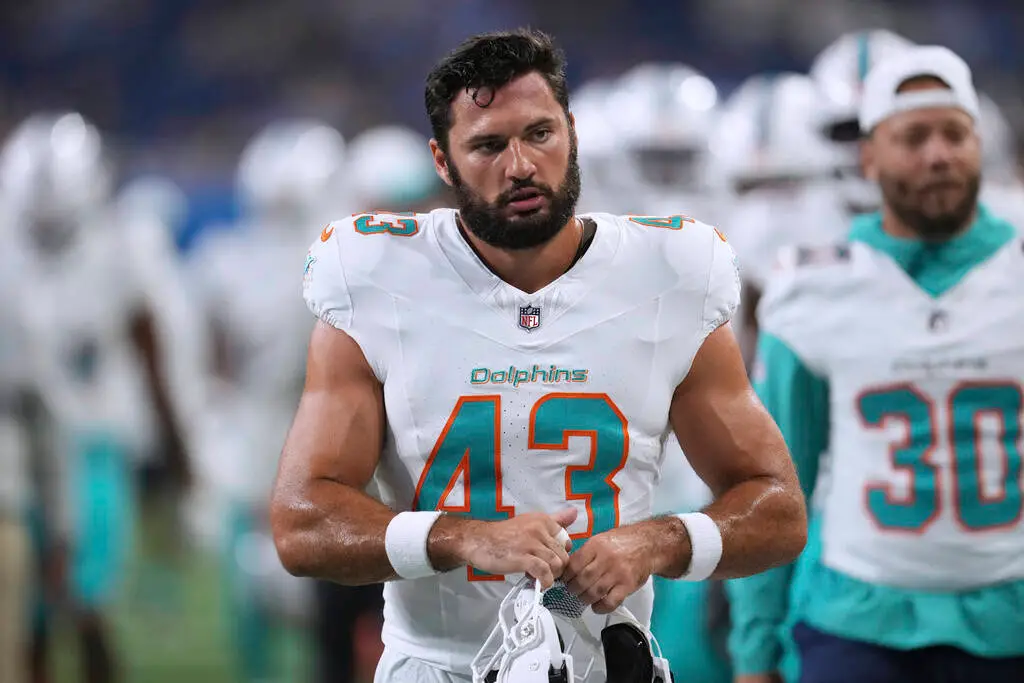 Raiders add veteran tight end, waive new tight end and rookie safety