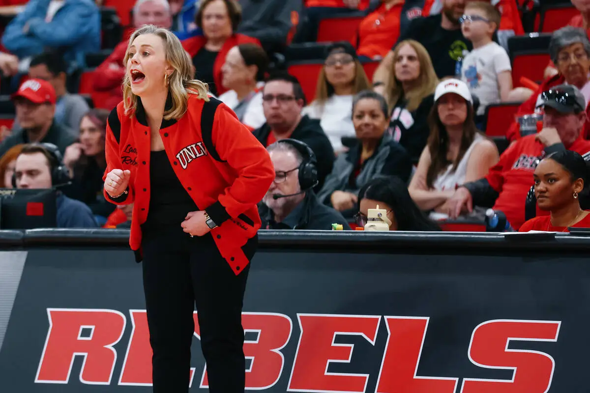 UNLV women’s basketball team to meet national power UConn