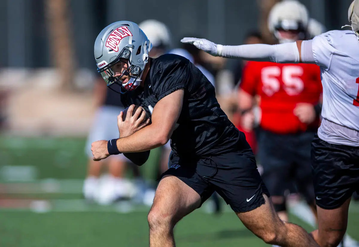 Jackson Arnold hopes to continue building resume as UNLV quarterback