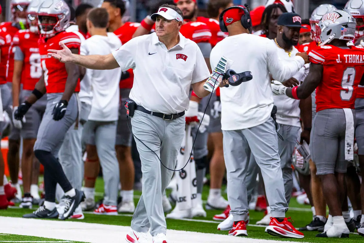 Looking into our crystal ball to predict UNLV football’s record