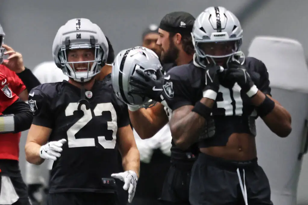 Rookie handles running-back reps with Ashton Jeanty out of Raiders practice