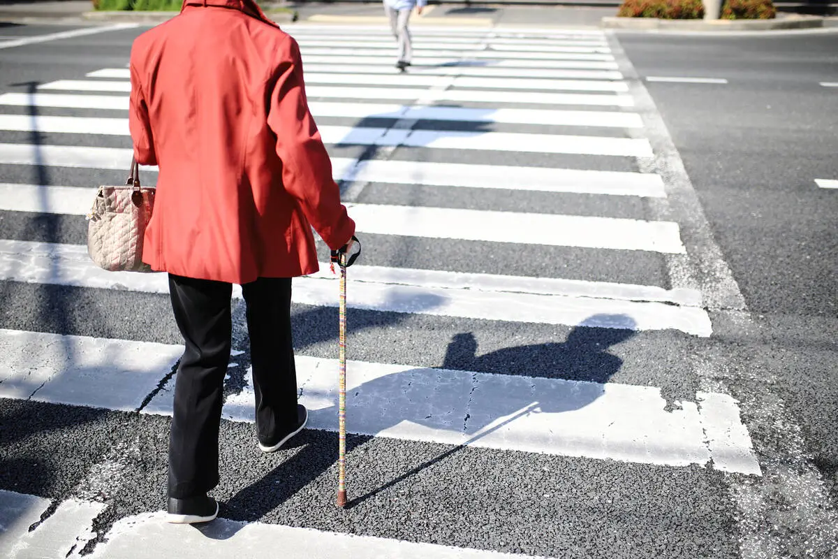 Why older pedestrians fare worse in car crashes