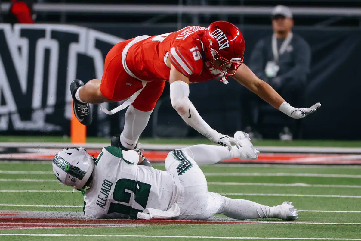 UNLV’s ‘Flyin Hawaiians’ return home with business on their minds