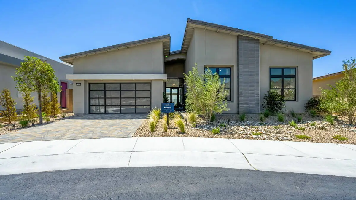 $1M-plus home sales hold steady