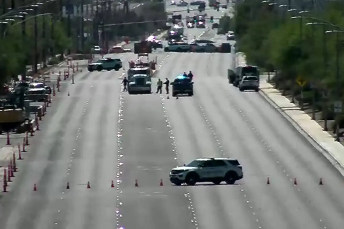 Pedestrian struck, killed in North Las Vegas crash