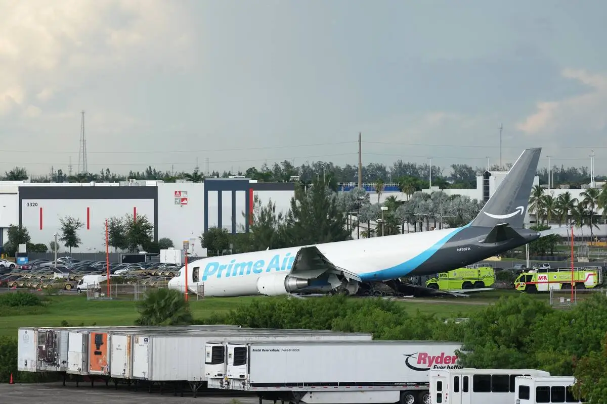 At least 5 dead, 5 injured after Amazon cargo plane went off runway at Miami airport