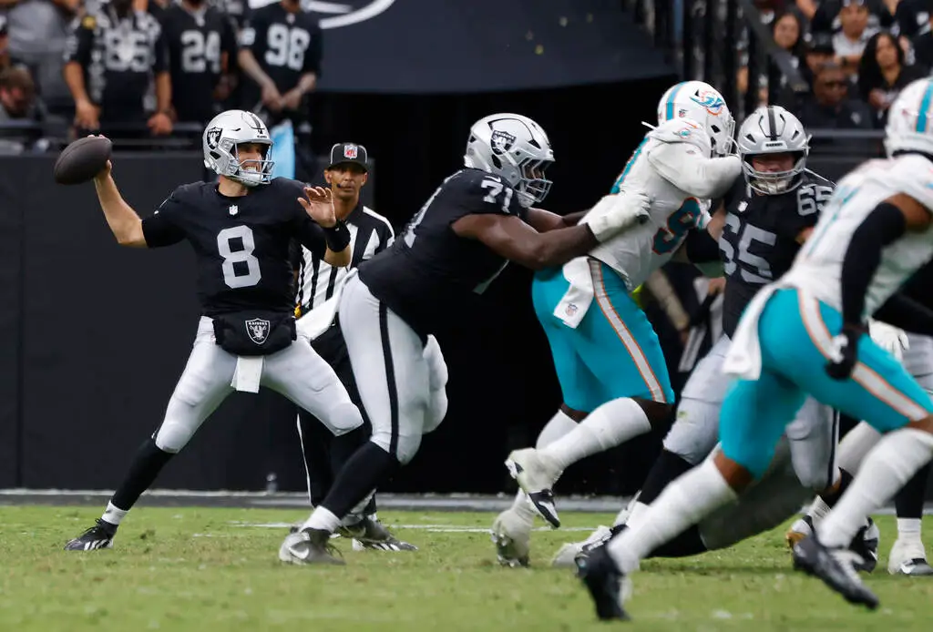 Kirk Cousins plays ‘winning football,’ throws 300th TD in Raiders debut
