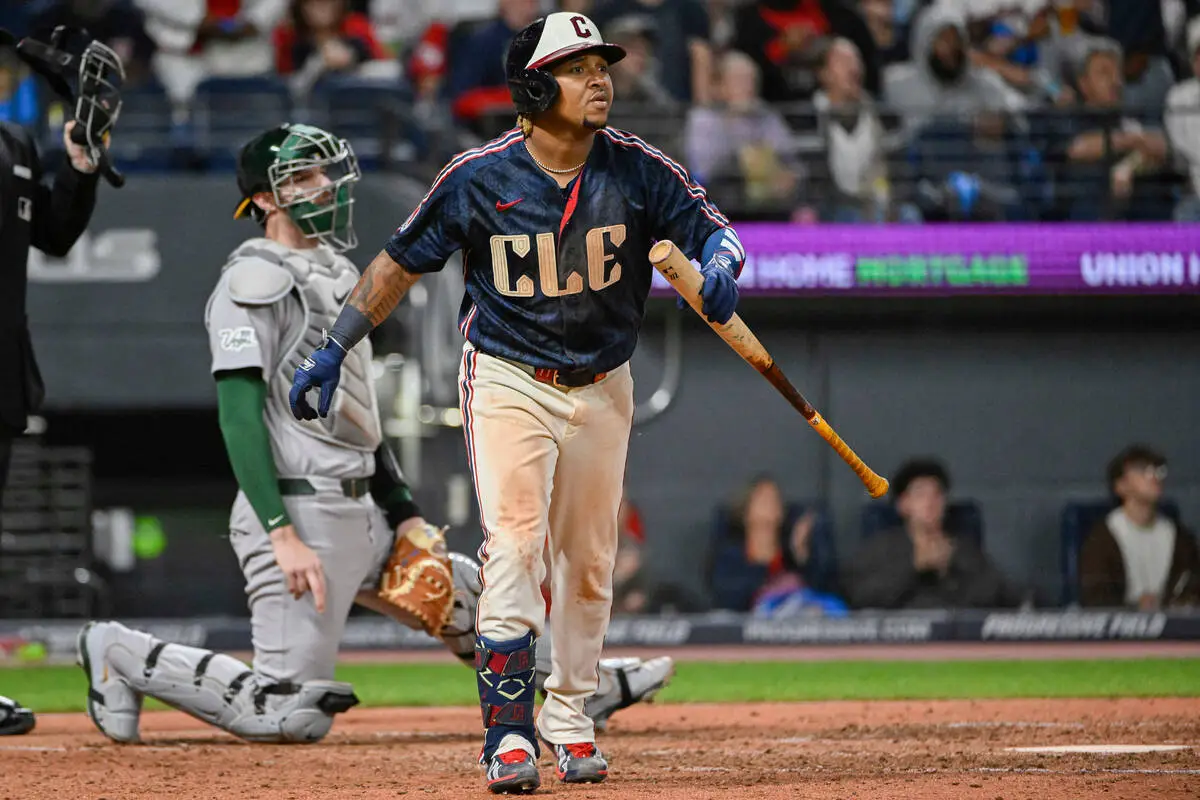 Ramírez homers, reaches 1,000 RBIs as Guardians down A’s