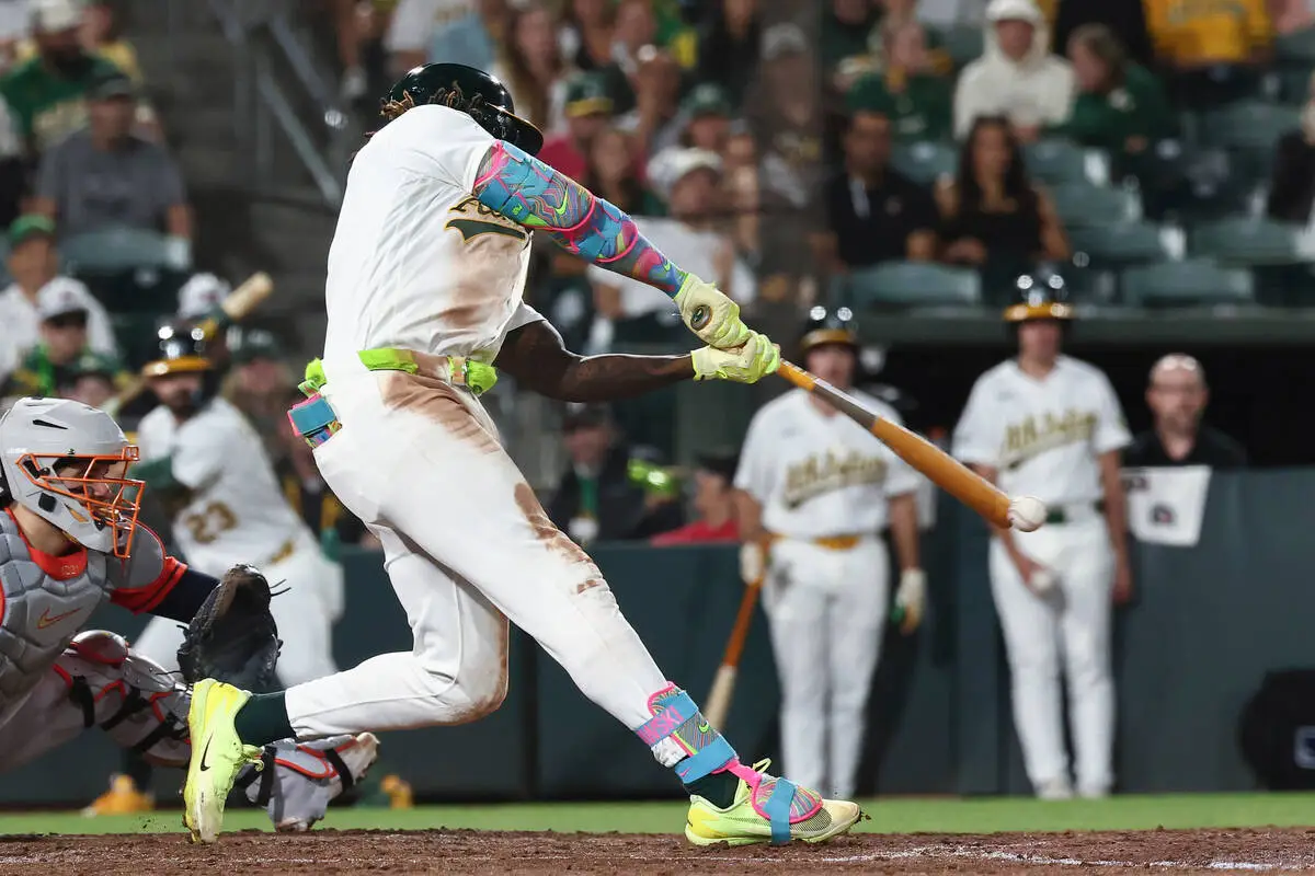 Athletics erupt in 6th inning, knock off Astros