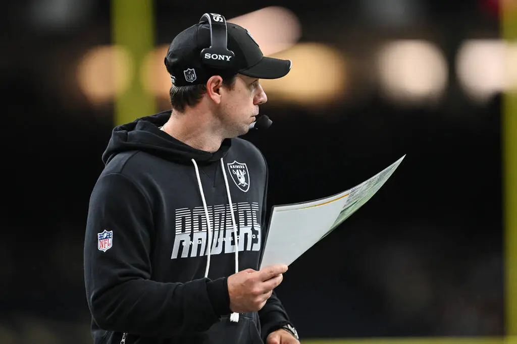 Raiders grades: Klint Kubiak remains unbeaten with a great coaching effort