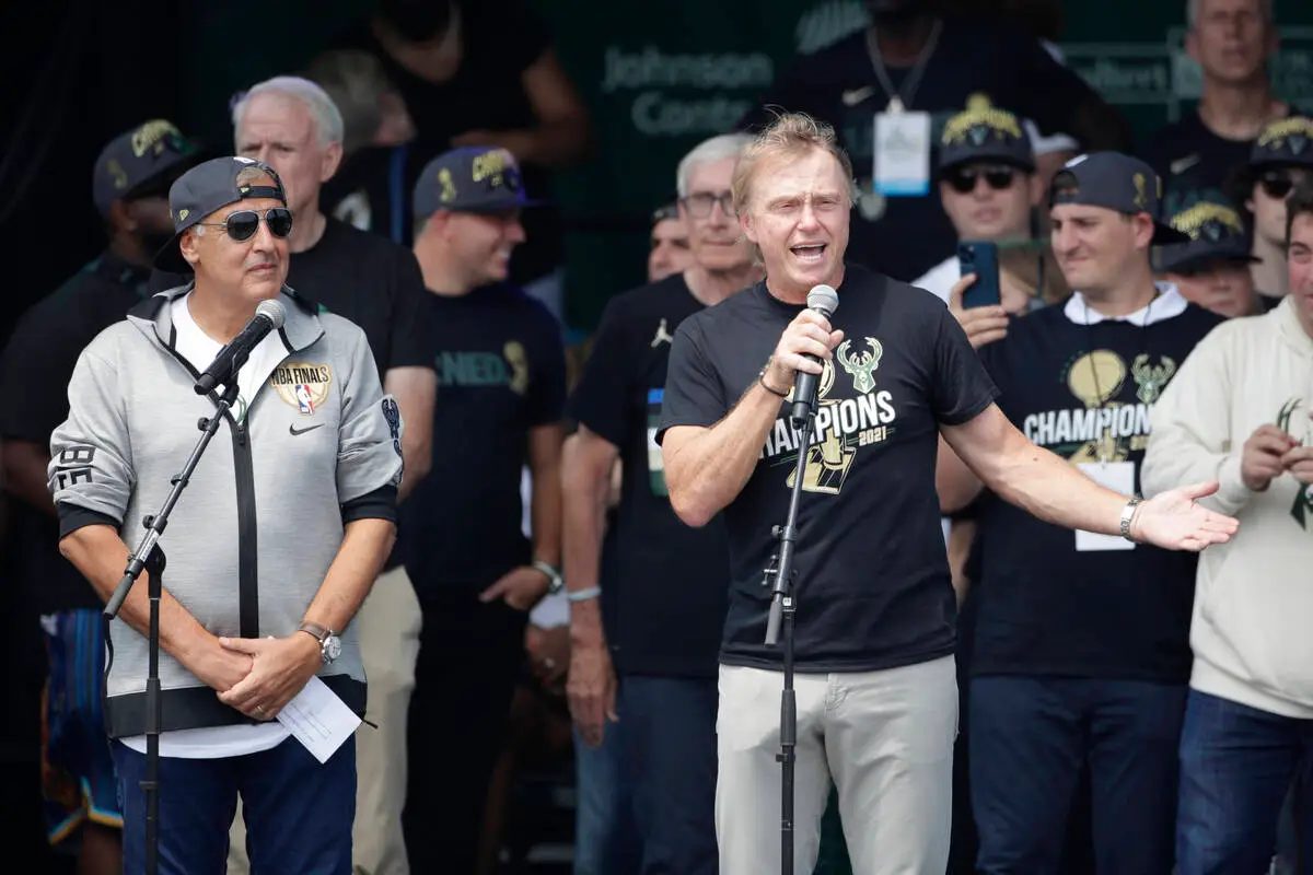 NBA Las Vegas expansion bid process down to 2 groups, after one drops out, report says