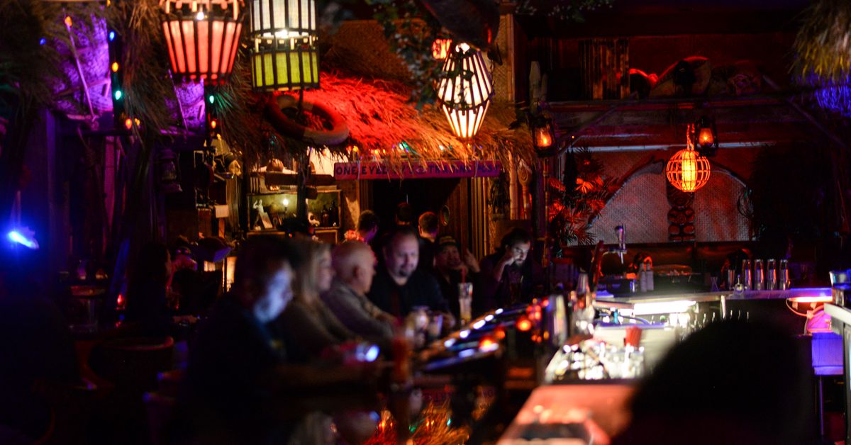 The 17 Essential Bars of Las Vegas