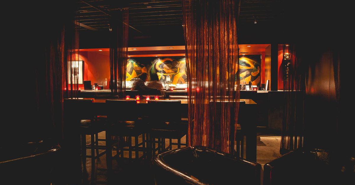 The End of an Era: Vegas’s Downtown Cocktail Room Is Closing