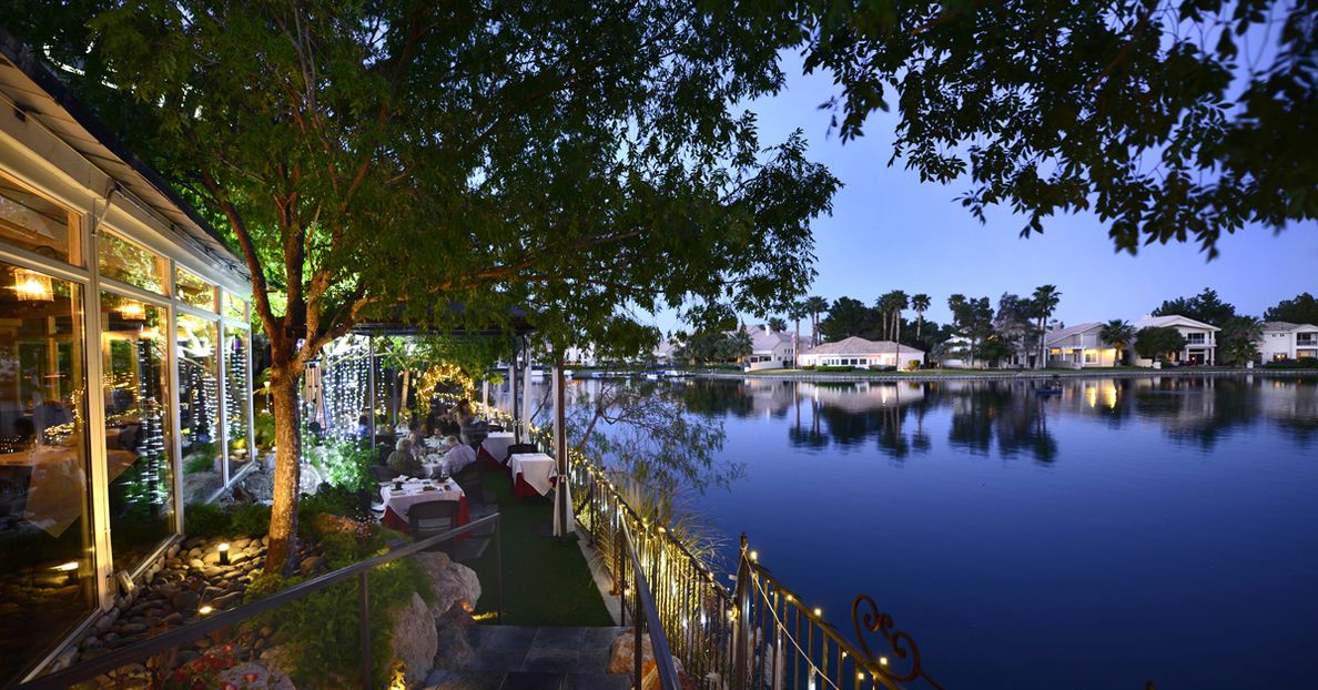 22 Patios for Off&Strip Dining All Over Las Vegas and Henderson
