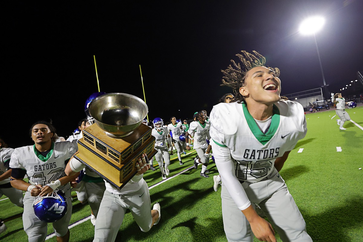 Green Valley football rallies to win Henderson Bowl over Basic