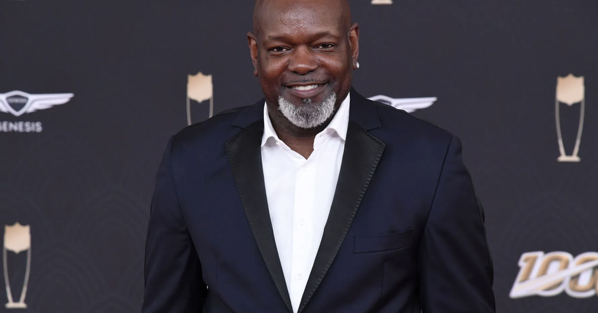 We Still Don’t Know When Dallas Cowboys Legend Emmitt Smith’s Restaurant Will Open