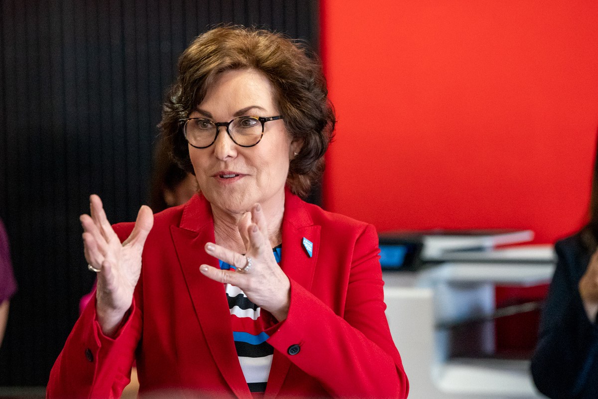 With Congress in GOP’s control, Nevada Sen. Rosen urges humane immigration reform and border security