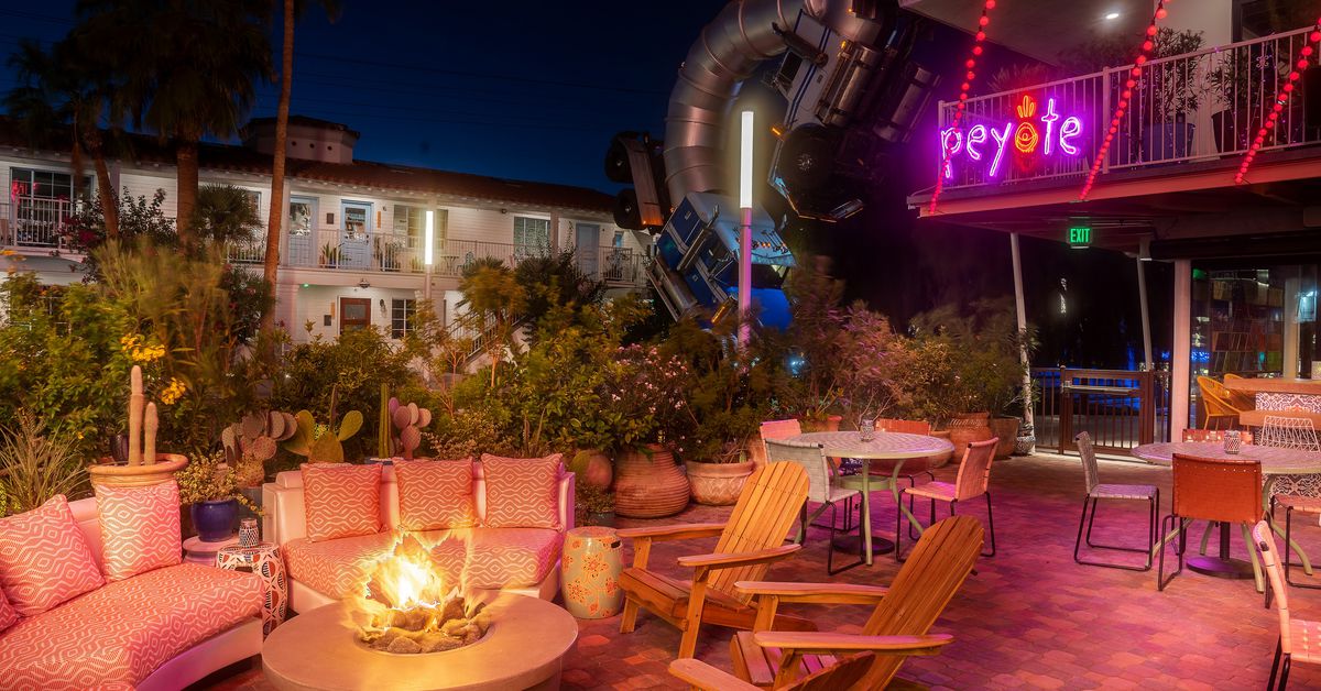 A Fremont Street Restaurant Abruptly Closed This Week