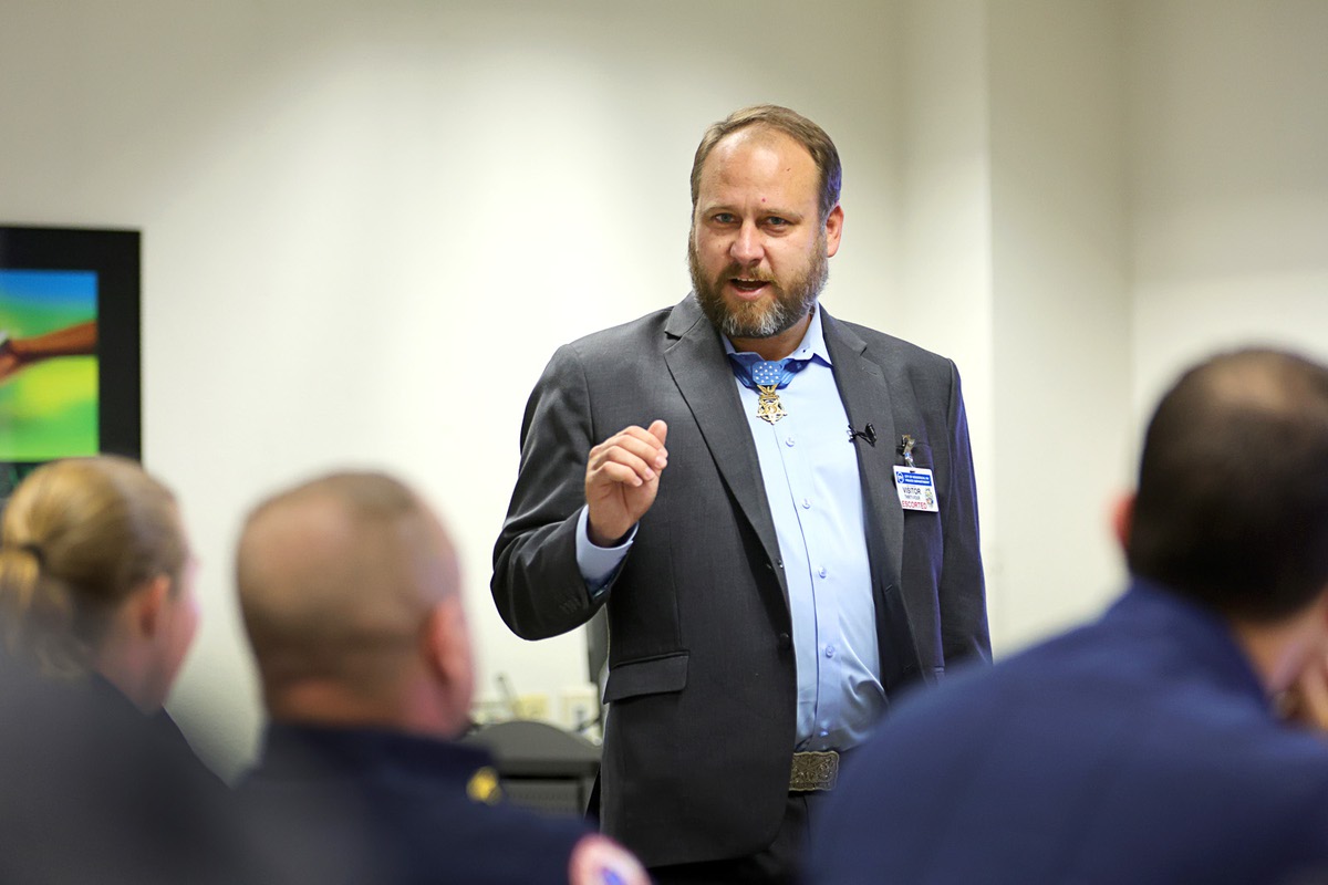 Medal of Honor recipients inspire Henderson firefighters with leadership lessons