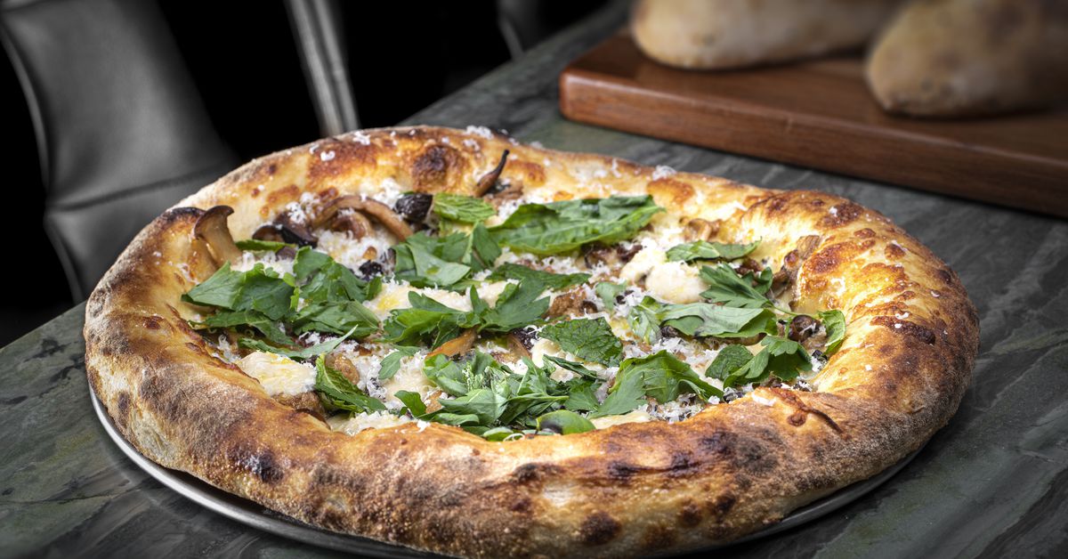 Where to Find Happy Hour Specials in Las Vegas