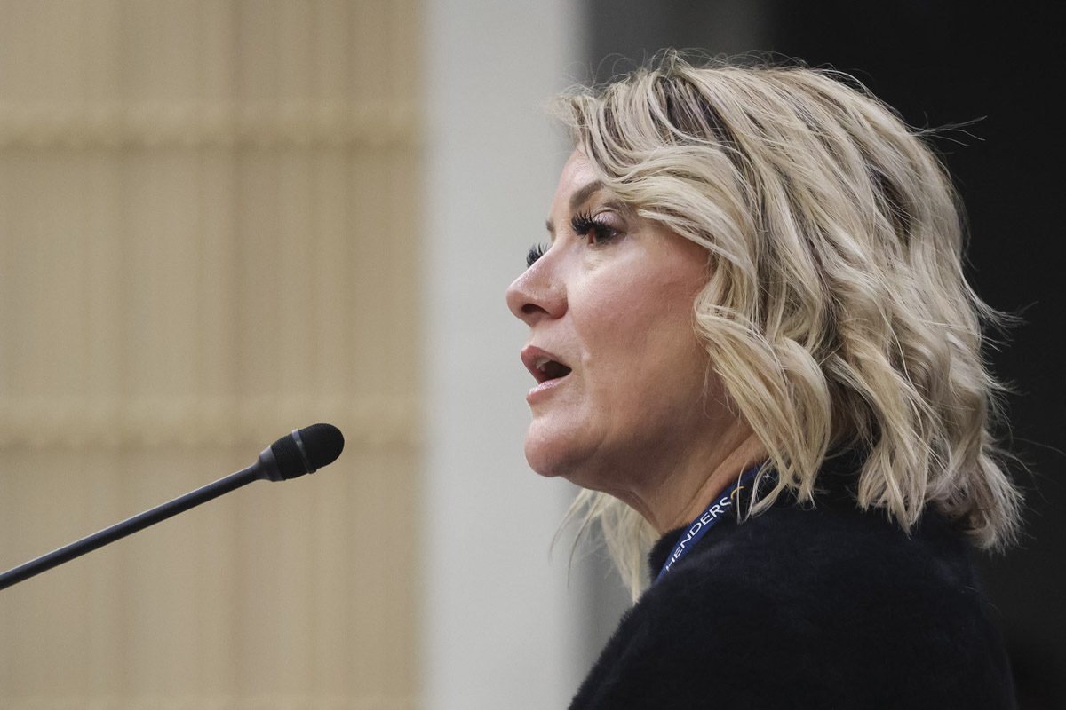Henderson mayor says city to pay for neighborhood's water repairs